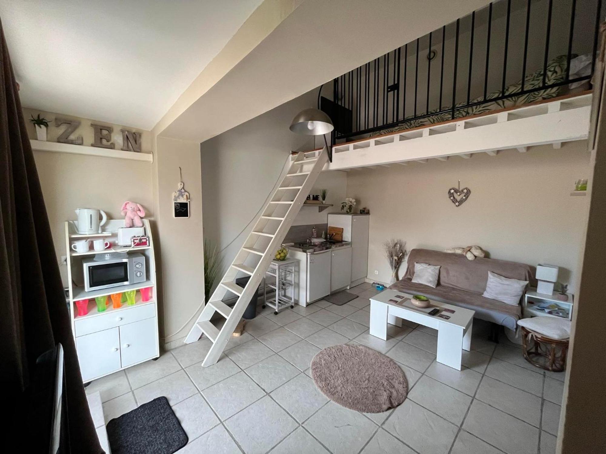 Maison De Village Caumont-sur-Durance Bagian luar foto